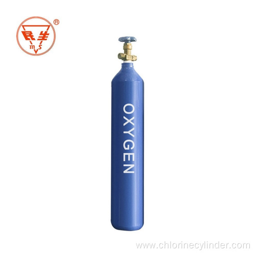 Medical oxygen cylinder gas tank with regulator